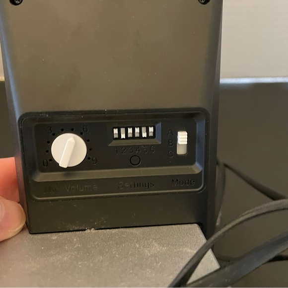 Sennheiser D 10 BS Mono wireless Headset with Dock and phone cable, Usb Adapter - Picture 3 of 5